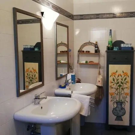 Relax Santa Chiara ホームステイ *